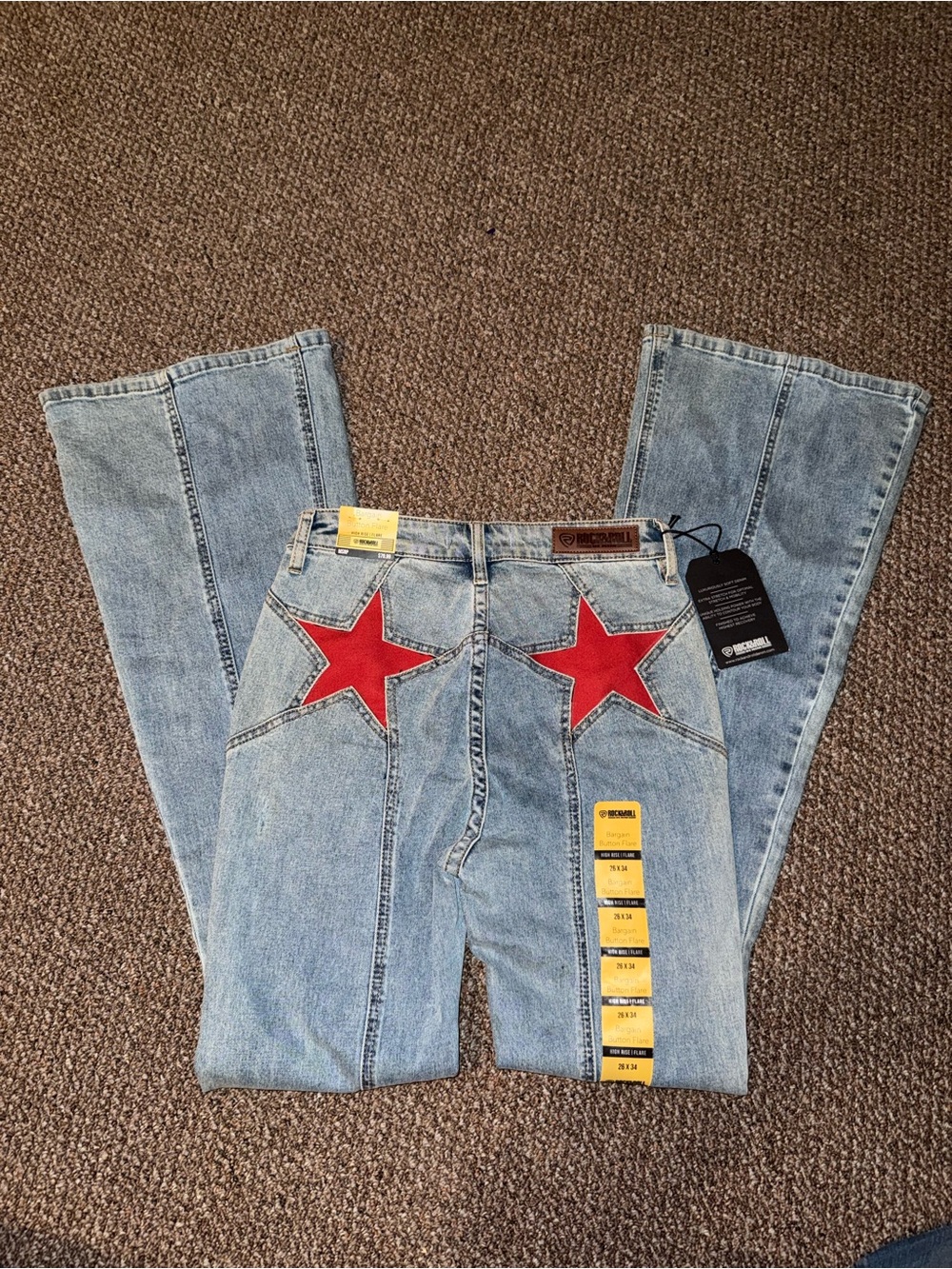 Rock & Roll Cowgirl Light Wash Jeans with Red Star Appliqués